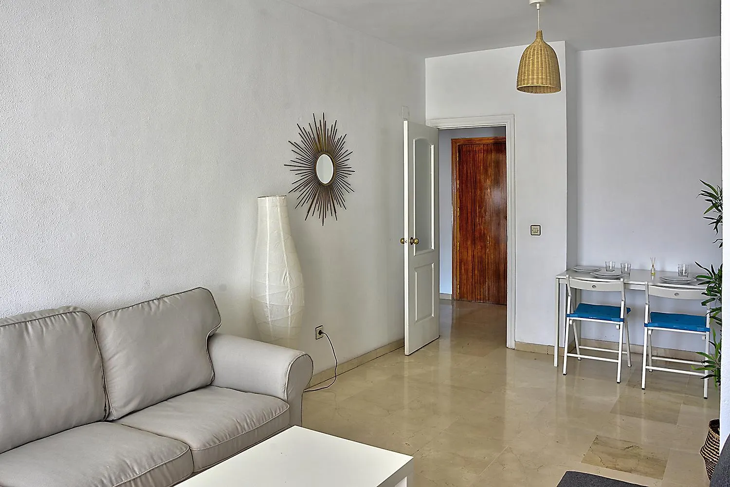 Luxury Apartment In Seville With Pool