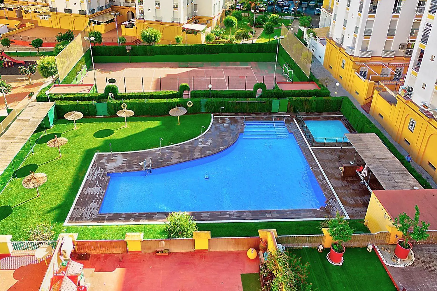 Luxury Apartment In Seville With Pool